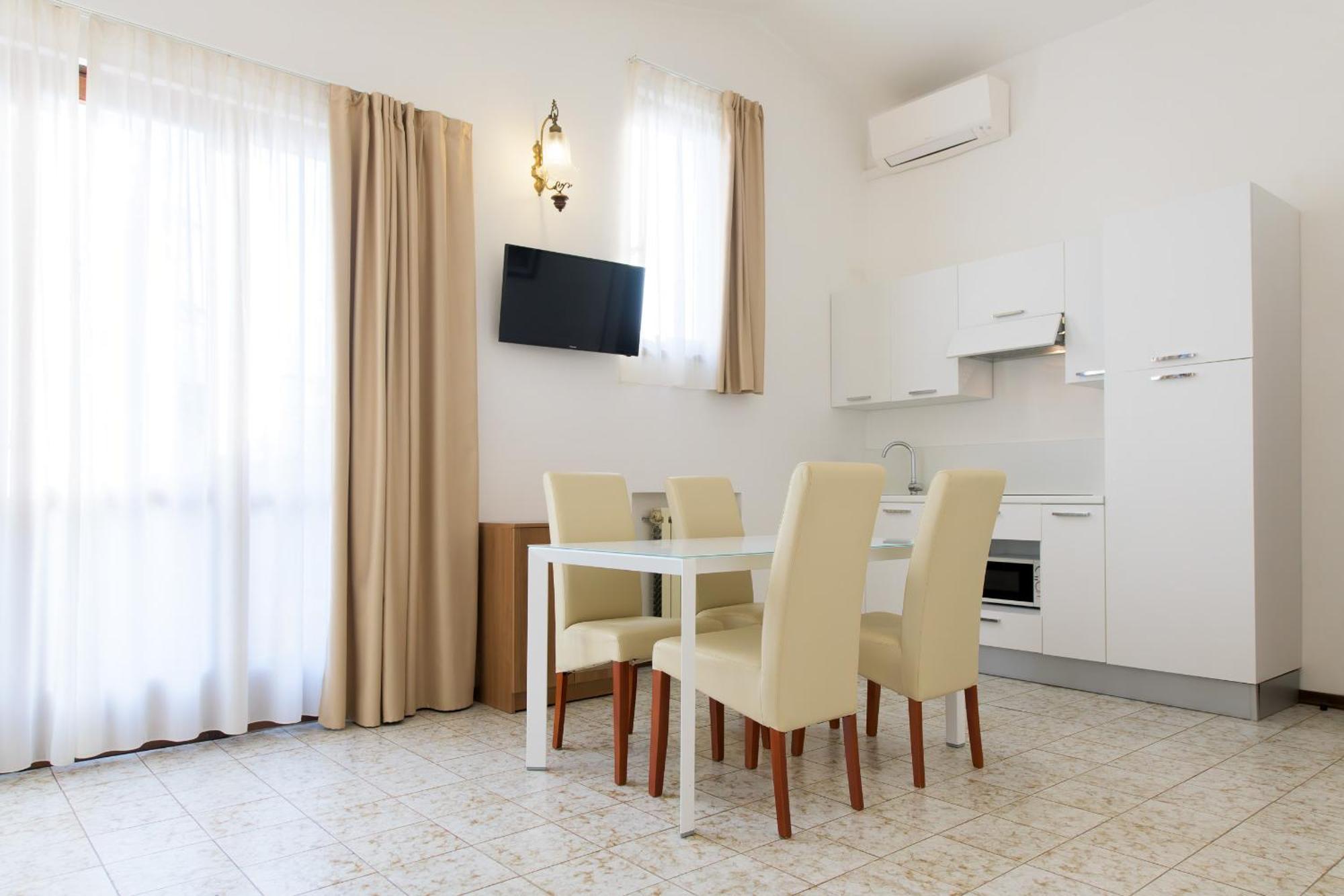 Residence Oasi Лімоне-суль-Гарда Екстер'єр фото